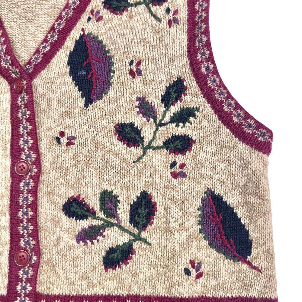 Mountain Lake | Women | Vintage Grannycore Leaf Ramie Cotton Knit Vest | Medium - Picture 8 of 11